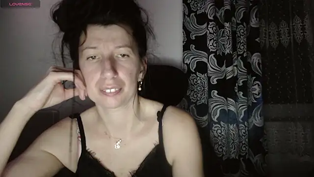 RosieHayes online show from 11/26/25, 09:16