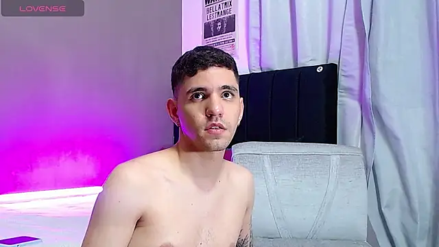 Matteo12  online show from 11/06/25, 04:46