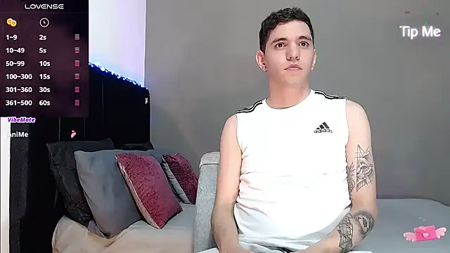 Matteo12  online show from 01/10/26, 04:36