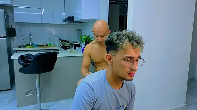 Snapshot of twoboyssex chatting on 05/08/26, 01:44 twoboyssex online show from 05/08/26, 01:44
