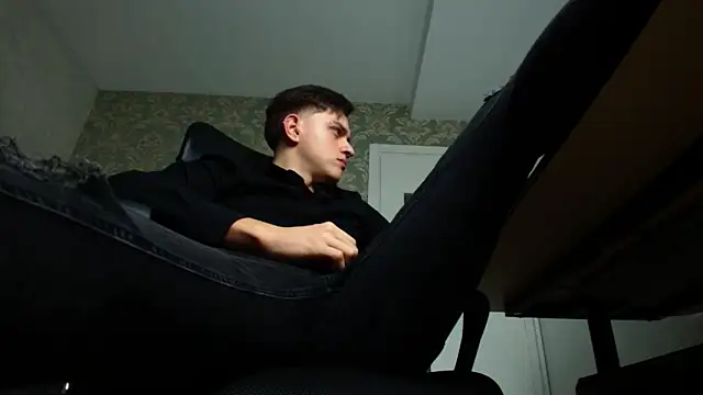 FelixStarkk online show from 10/28/25, 05:11