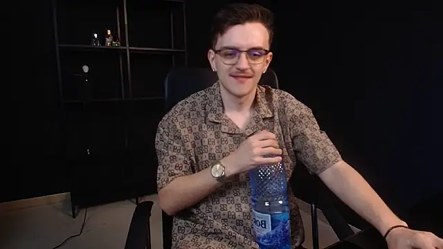 Snapshot of FelixStarkk chatting on 05/30/26, 03:58 FelixStarkk online show from 05/30/26, 03:58