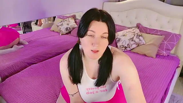 love me  tonight  online show from 11/04/25, 10:20