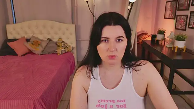 love me  tonight  online show from 11/13/25, 10:25