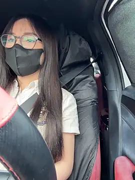 Snapshot of Linh_2004 chatting on 09/22/25, 05:31 Linh 2004 online show from 09/22/25, 05:31