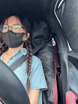 Snapshot of Linh_2004 chatting on 09/29/25, 06:29 Linh 2004 online show from 09/29/25, 06:29