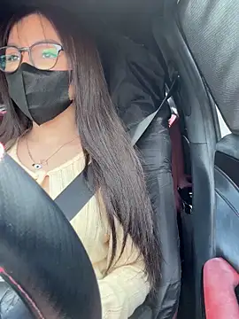 Snapshot of Linh_2004 chatting on 10/09/25, 05:38 Linh 2004 online show from 10/09/25, 05:38