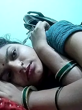 Hot mirchjii online show from 09/12/25, 04:18