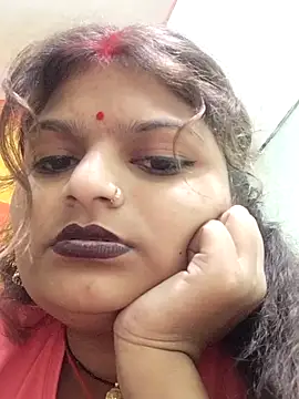 Hot mirchjii online show from 10/28/25, 03:25