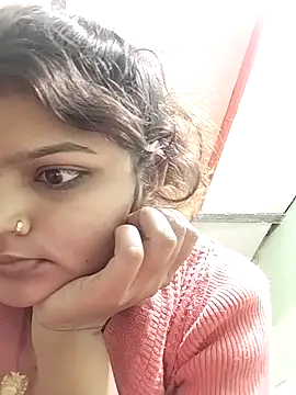 Hot mirchjii online show from 12/17/25, 02:28