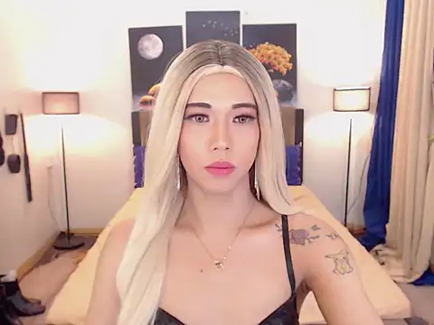 PreciousAmore online show from 11/10/25, 09:30