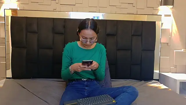 katalina07 1 online show from 11/07/25, 03:01