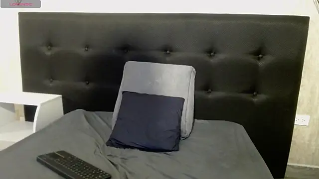 katalina07 1 online show from 12/13/25, 07:53