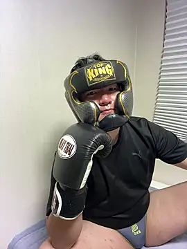 Snapshot of wolfdogwip chatting on 11/15/25, 03:52 wolfdogwip online show from 11/15/25, 03:52