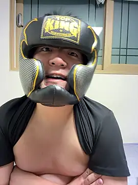 Snapshot of wolfdogwip chatting on 11/28/25, 03:58 wolfdogwip online show from 11/28/25, 03:58