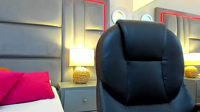 GabyMoreau online show from 01/17/26, 07:50