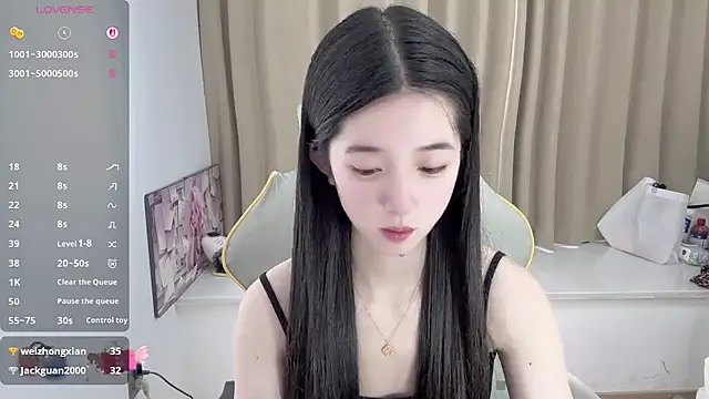 Snapshot of OiOi-666 chatting on 05/19/26, 01:56 OiOi-666 online show from 05/19/26, 01:56