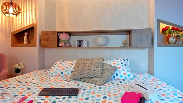 Emilly Beaumont online show from 03/24/26, 01:38