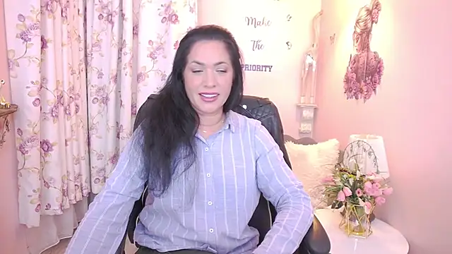 MyLovOne online show from 04/22/26, 01:56