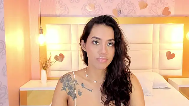 luna hot ass online show from 02/04/26, 07:53