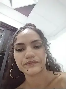 Snapshot of Karen_Ariass chatting on 06/02/26, 02:13 Karen Ariass online show from 06/02/26, 02:13