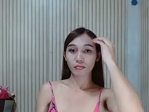 Urfucking khloe1 online show from 06/05/26, 10:21