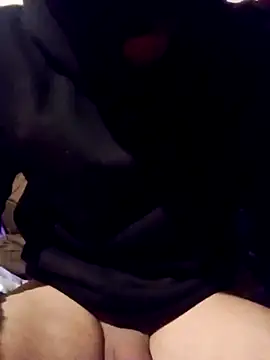 Golonzo1996 online show from 11/26/25, 09:27