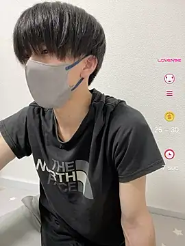 Snapshot of otouhu76 chatting on 06/08/26, 01:33 otouhu76 online show from 06/08/26, 01:33