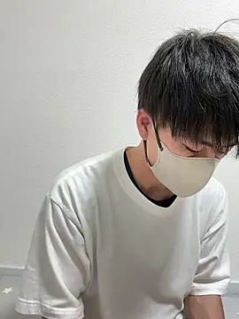 Snapshot of otouhu76 chatting on 06/16/26, 04:04 otouhu76 online show from 06/16/26, 04:04