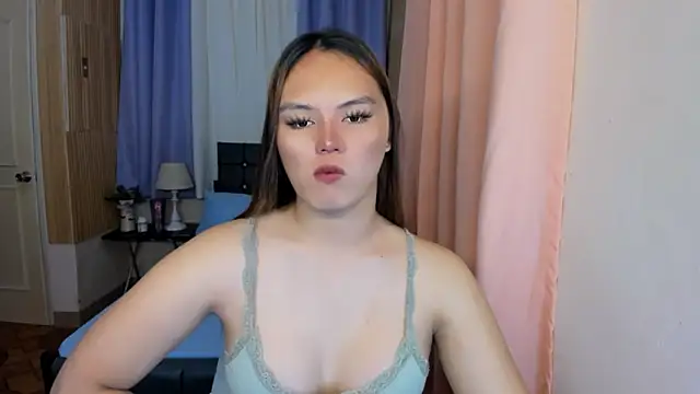 Snapshot of ameliamaureen chatting on 05/01/26, 05:45 ameliamaureen online show from 05/01/26, 05:45