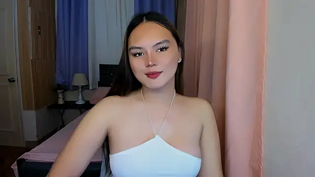 Snapshot of ameliamaureen chatting on 05/13/26, 04:15 ameliamaureen online show from 05/13/26, 04:15