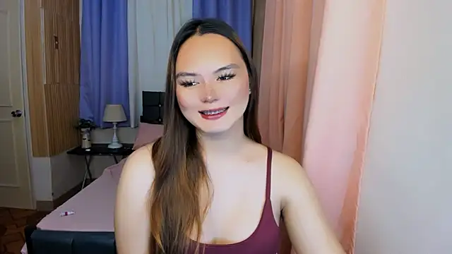 Snapshot of ameliamaureen chatting on 05/18/26, 12:07 ameliamaureen online show from 05/18/26, 12:07