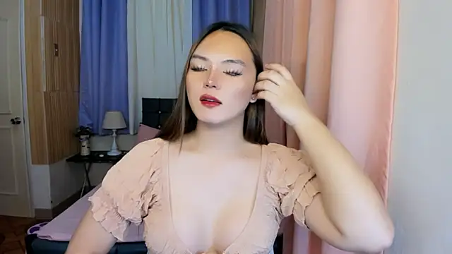 Snapshot of ameliamaureen chatting on 05/19/26, 03:51 ameliamaureen online show from 05/19/26, 03:51
