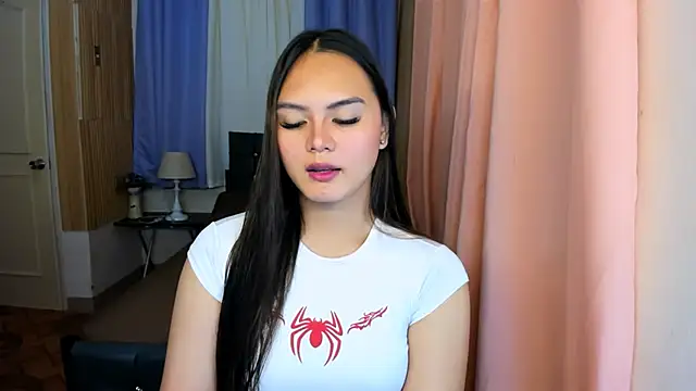 Snapshot of ameliamaureen chatting on 07/19/26, 05:38 ameliamaureen online show from 07/19/26, 05:38