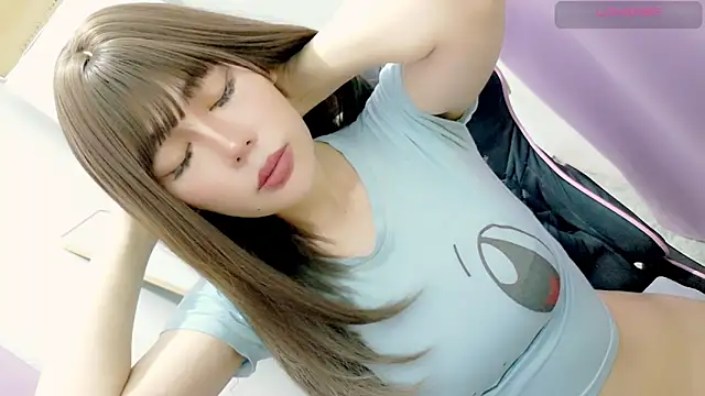 tgirljennie 69 online show from 02/03/26, 04:32