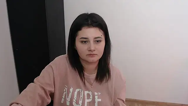 Katrin kiss  online show from 10/10/25, 12:26