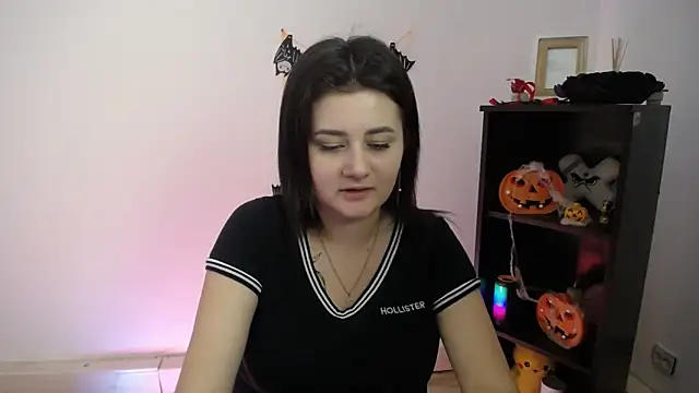 Katrin kiss  online show from 10/29/25, 01:24