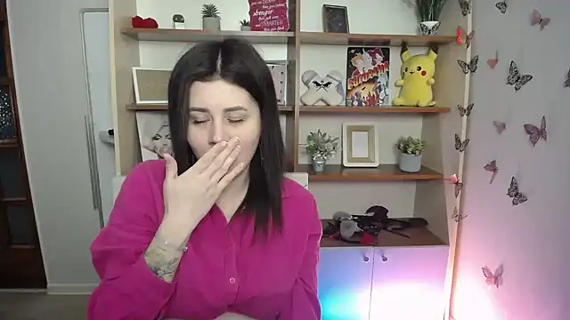 Katrin kiss  online show from 04/22/26, 12:07