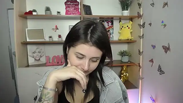 Snapshot of Katrin_kiss_ chatting on 06/18/26, 11:58 Katrin kiss online show from 06/18/26, 11:58