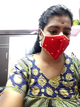 Tamil-Meenu12 online show from 11/24/25, 06:35