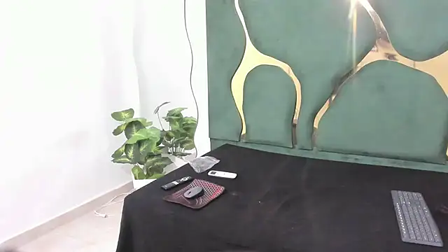 perlaasm online show from 09/21/25, 12:07