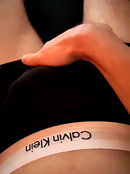  -neo-  online show from 10/17/25, 09:39