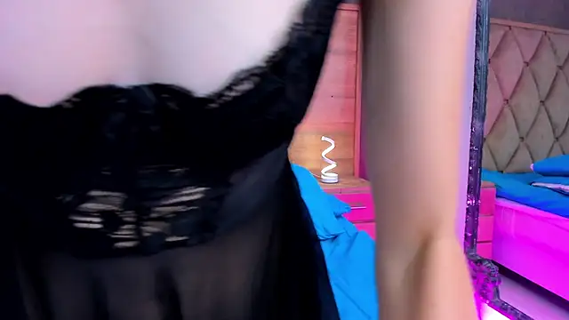 EimyAndMaxi online show from 04/21/26, 01:42