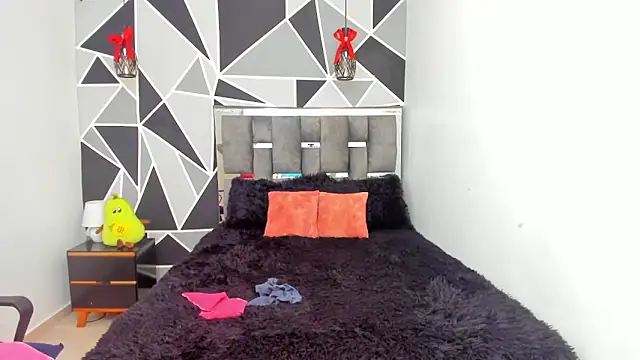 valeria-duarte online show from 04/05/26, 05:54