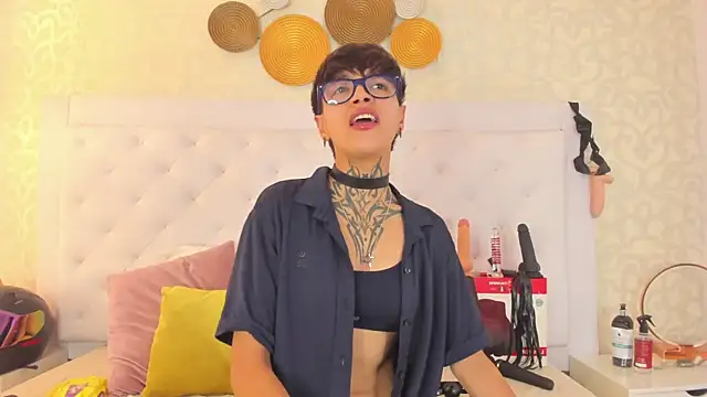 b3k afrodict online show from 10/19/25, 07:36