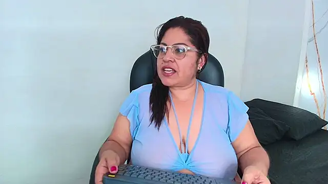 Karla hilton1 online show from 02/02/26, 01:21