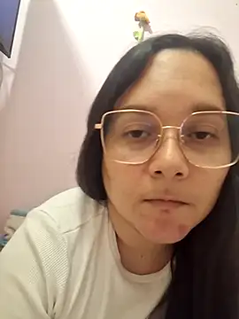 Snapshot of Nicollevega888 chatting on 10/11/25, 02:44 Nicollevega888 online show from 10/11/25, 02:44