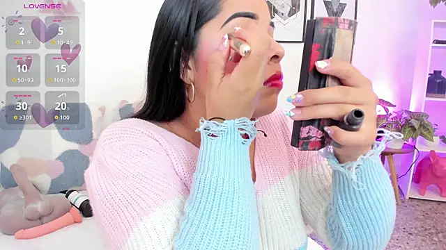 yunna7 online show from 10/10/25, 11:31