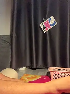 yang-2269 online show from 10/24/25, 09:11