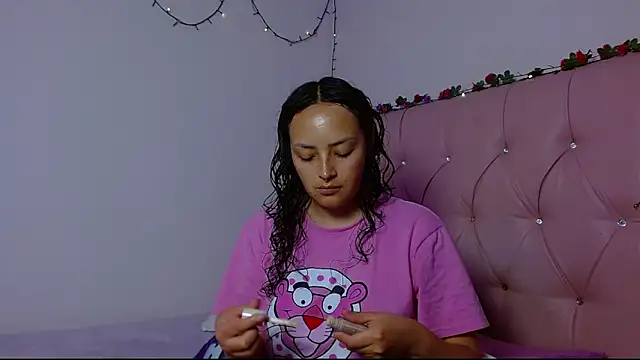 Snapshot of manumeow1 chatting on 12/04/25, 10:18 manumeow1 online show from 12/04/25, 10:18